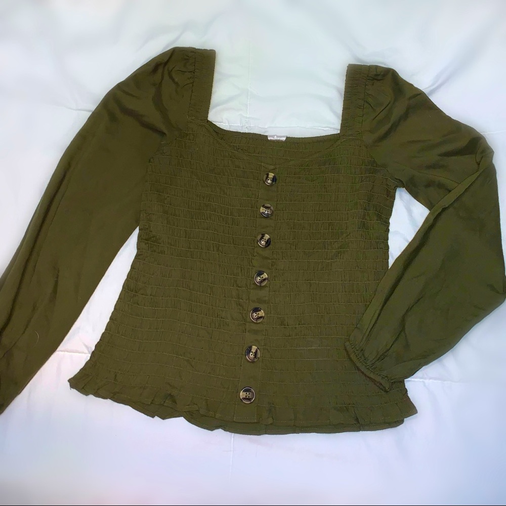 Green long sleeve top
